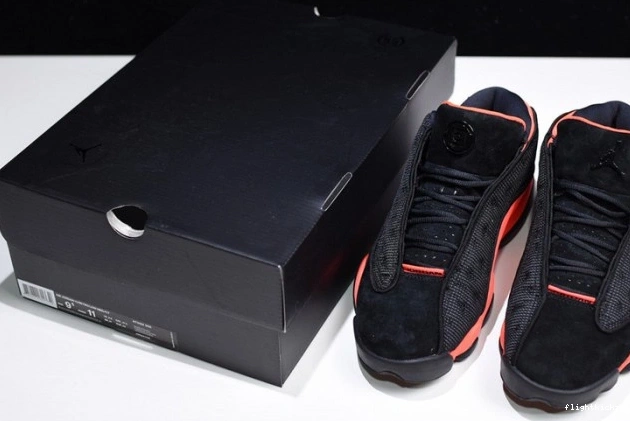 x Infrared Jordan 13 AT3102-006 Air Low Clot Black 0915